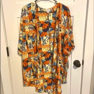 LulaRoe “Lindsay” Swim Coverup Kimono
